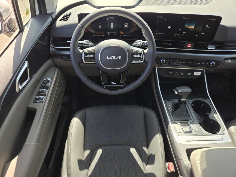 New 2026 Snow White Pearl Kia LXS image 9