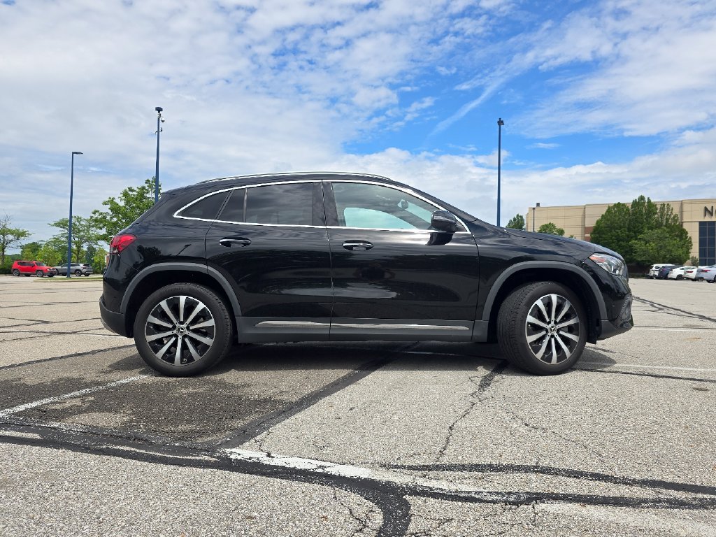 Used 2023  Mercedes-Benz GLA 250 image 16