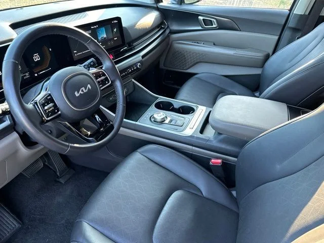 Used 2026 Deep Chroma Blue Kia LXS image 13