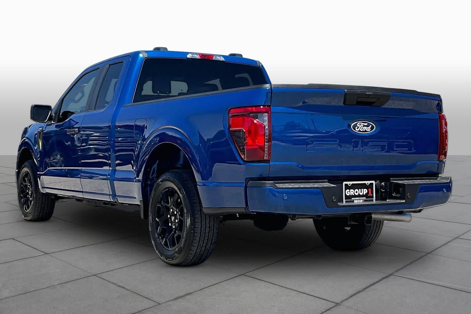 Used 2025 Atlas Blue Metallic Ford STX image 11