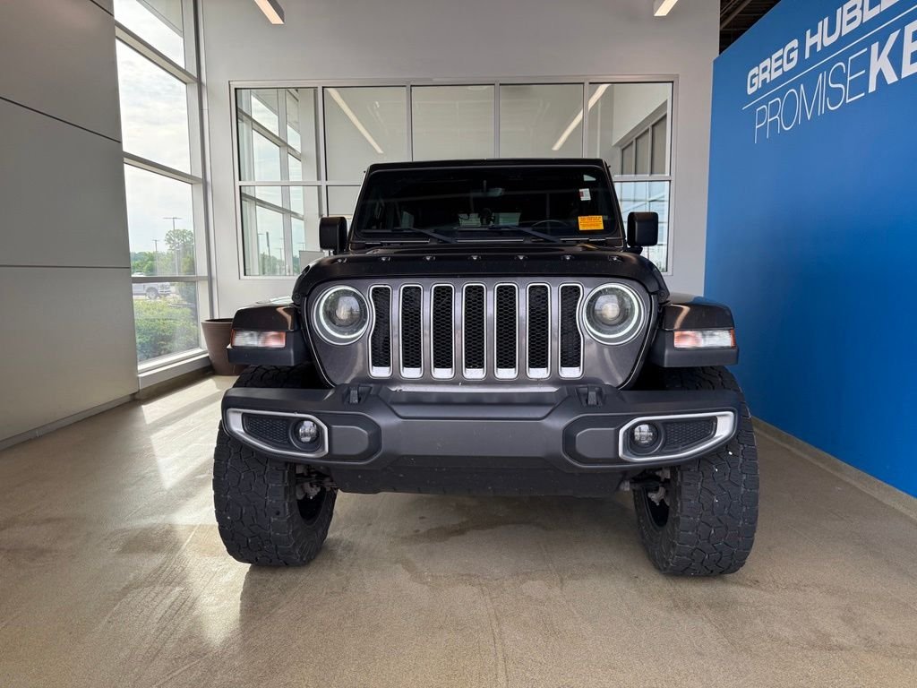 Used 2018 Gray Jeep Unlimited Sahara image 2
