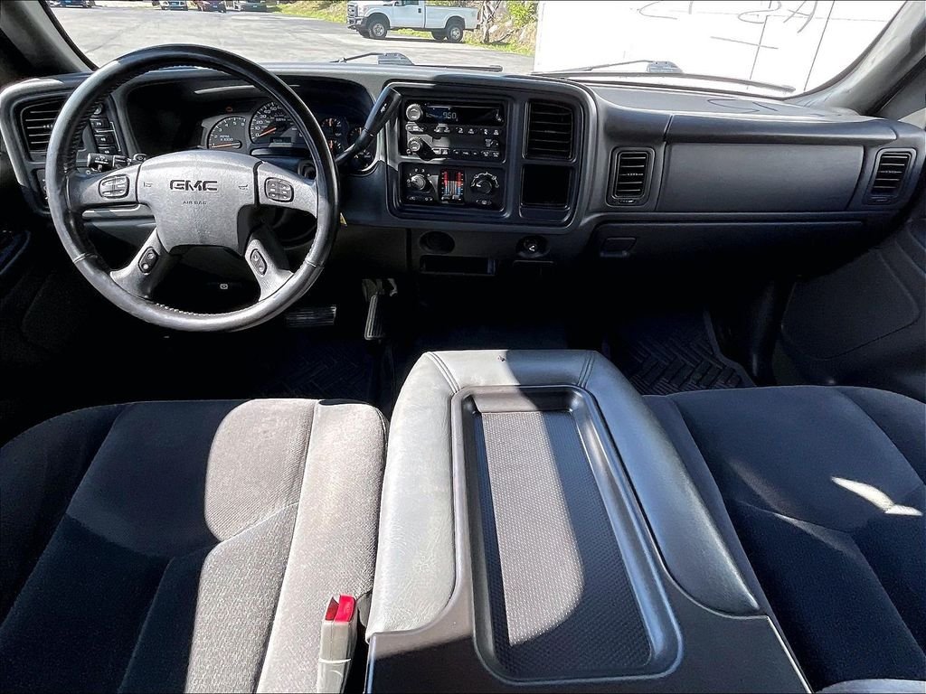 Used 2005 Silver Birch Metallic GMC SLE image 20