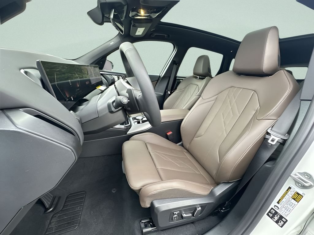 New 2026 Alpine White BMW 30 xDrive image 13