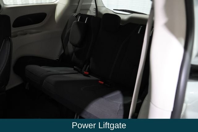 Used 2023 White Chrysler LX image 12