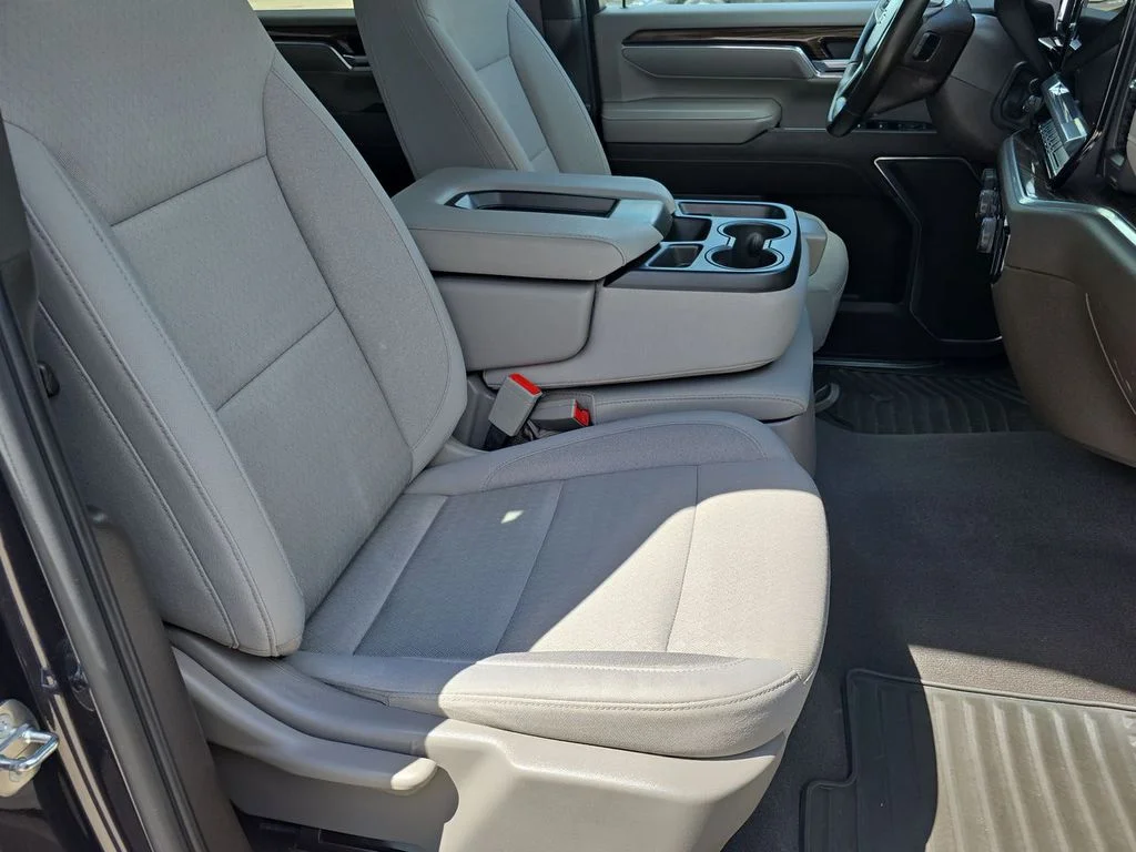 Used 2024 Gray Chevrolet LT image 29