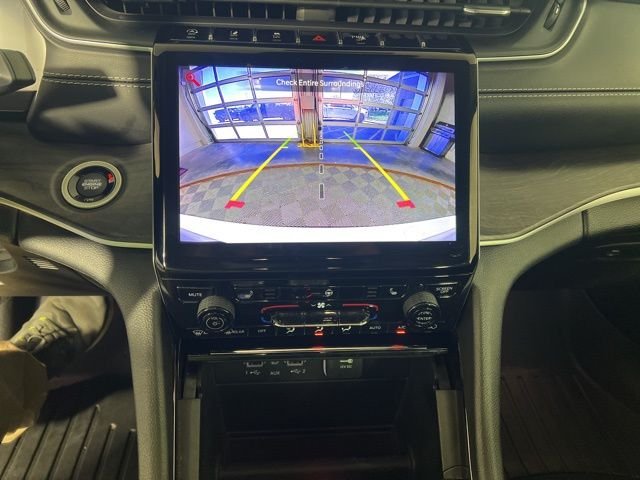 Used 2023 White Jeep Limited image 24