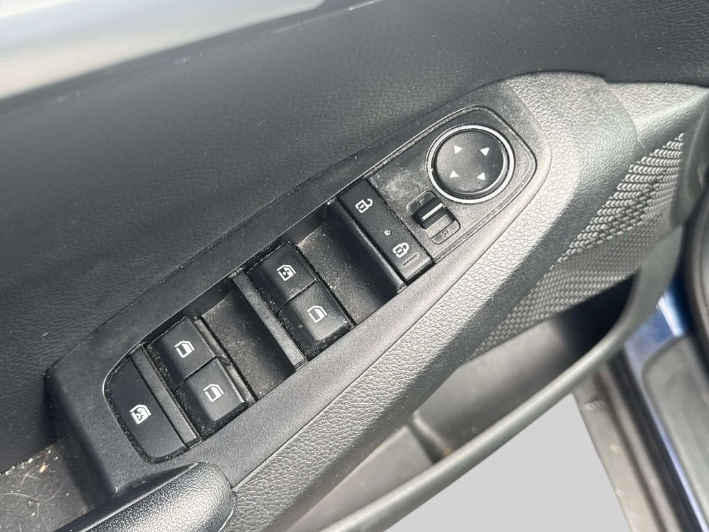 Used 2021 Blue Kia EX image 15
