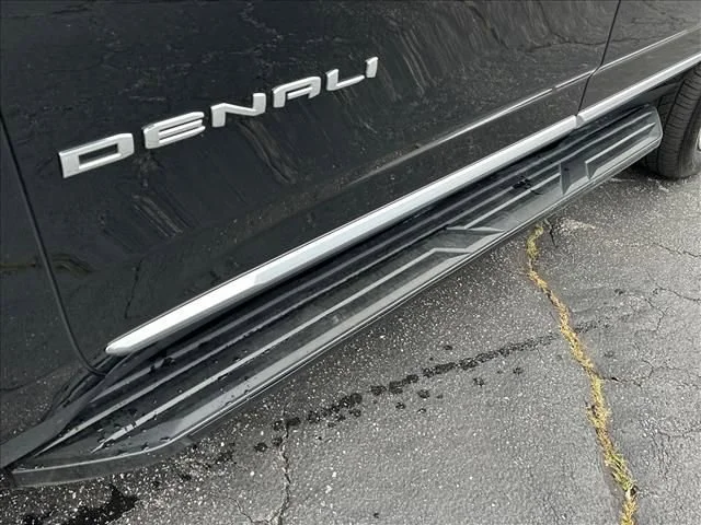 Used 2024 Onyx Black GMC Denali image 13