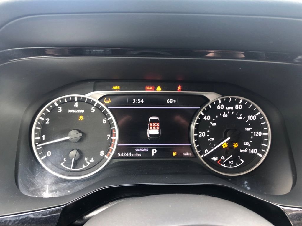 Used 2023 White Nissan SL image 18