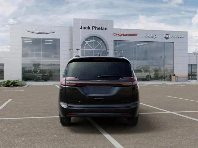 New 2026 Diamond Black Crystal Pearl-Coat Exterior Paint Chrysler Limited image 85