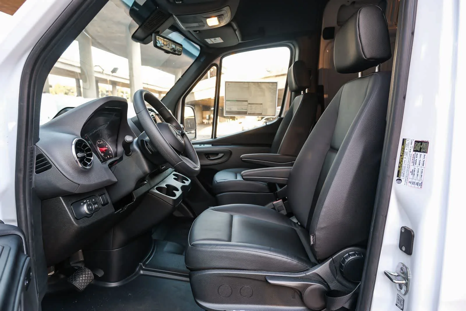 New 2026 Arctic White Mercedes-Benz Cargo 144WB High Roof RWD 2.0L I4 Diesel Turbo HO image 26