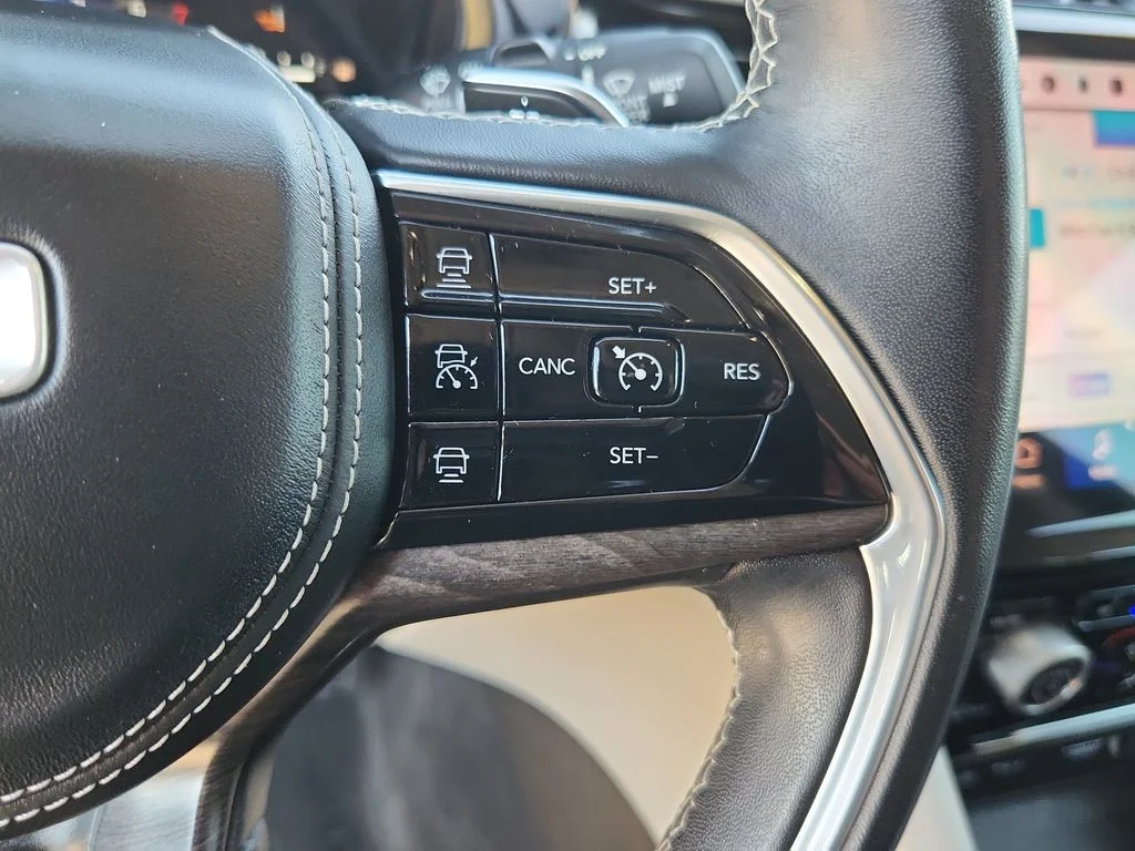 Used 2022 Gray Jeep Overland image 22