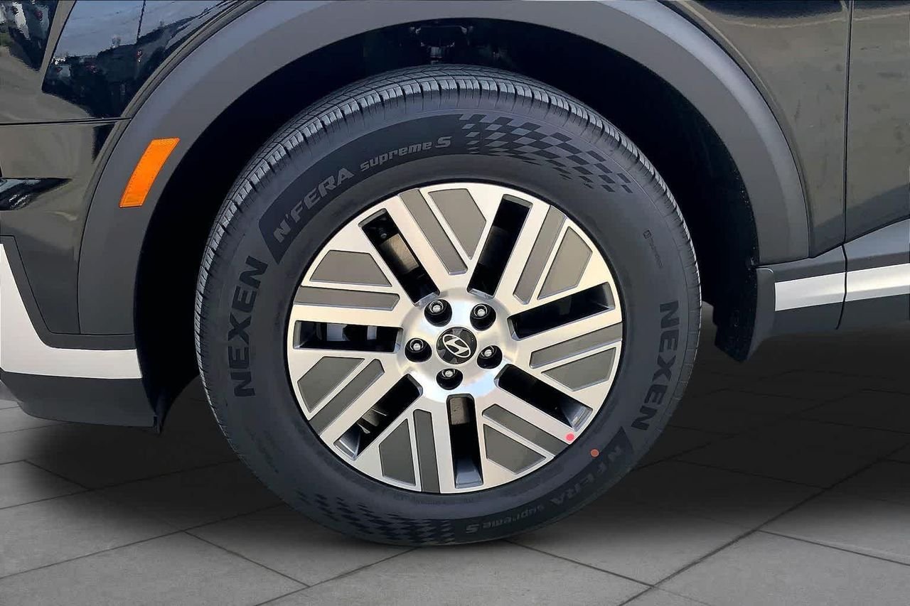 New 2026 Abyss Black Pearl Hyundai Blue SEL 7P image 11