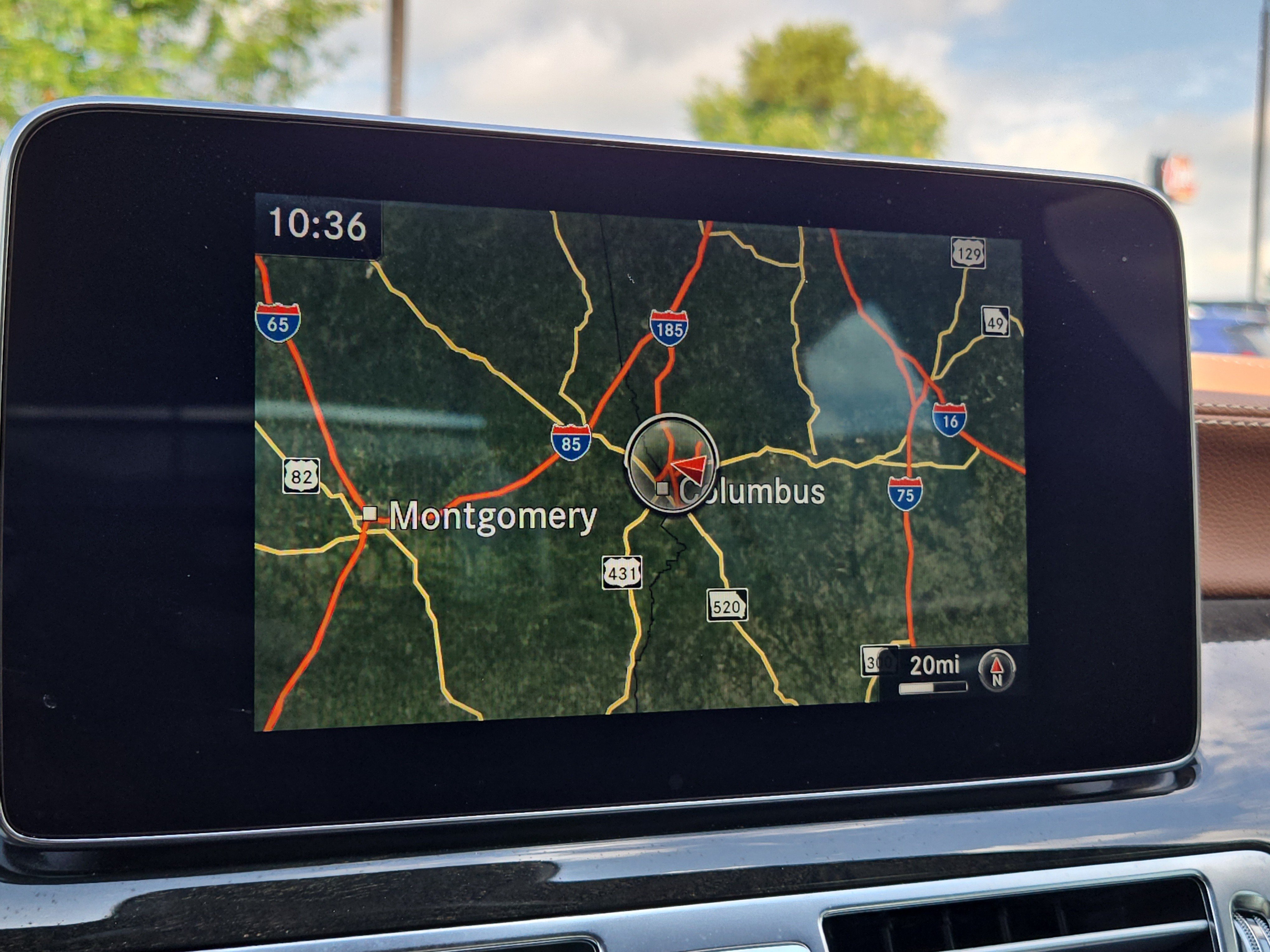 Used 2018 Red Mercedes-Benz 4MATIC® image 31