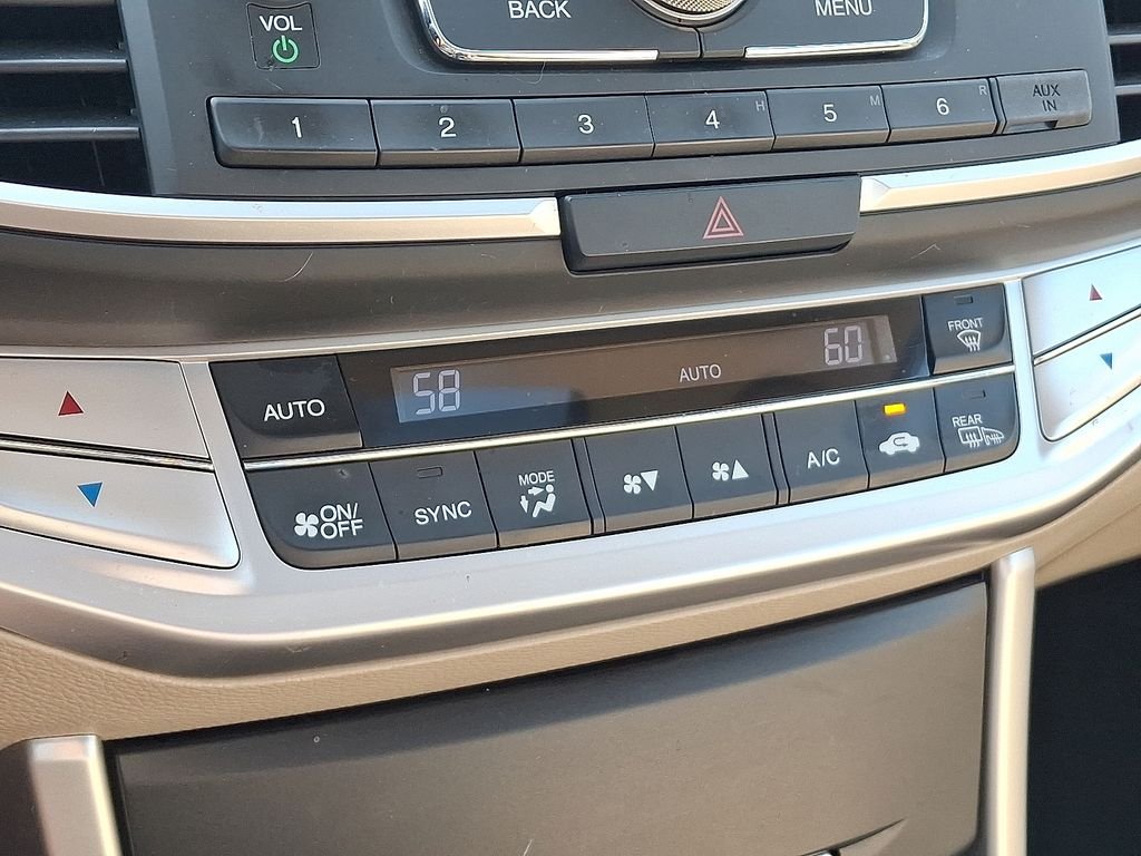 Used 2014 Red Honda EX image 17