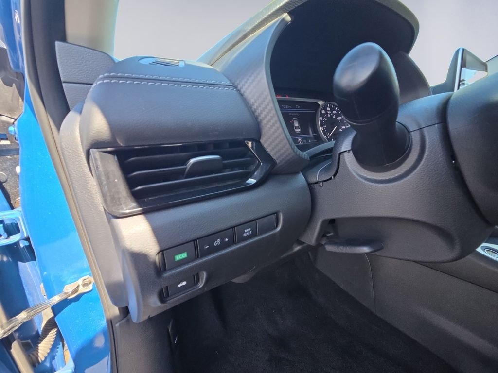 2025 Nissan Sentra SV - Photo 11