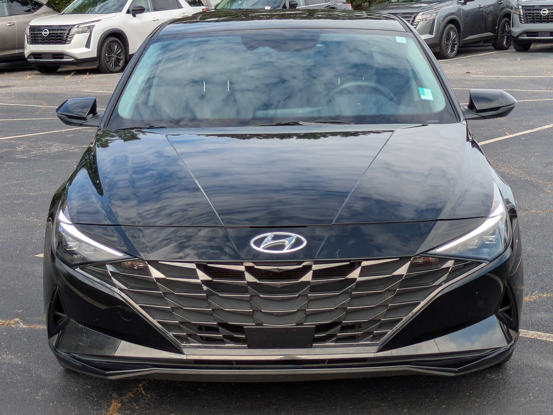 Used 2023 Black Hyundai Limited image 7