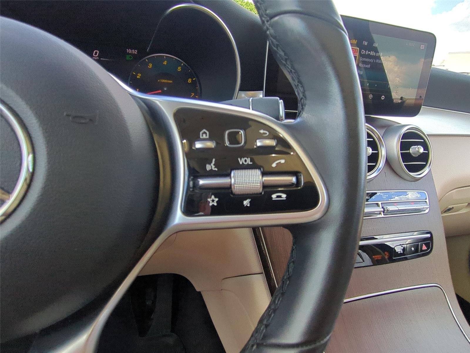 Used 2022 Lunar Blue Metallic Mercedes-Benz GLC 300 image 21