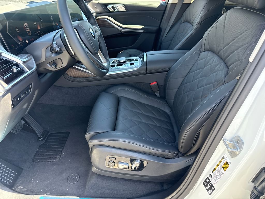 New 2026 Alpine White BMW xDrive40i image 22