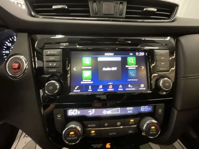Used 2018 Magnetic Black Nissan SL image 16