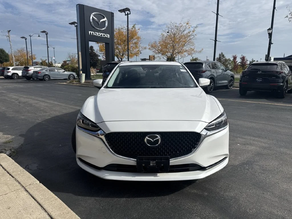 Used 2018 White Mazda Touring image 6
