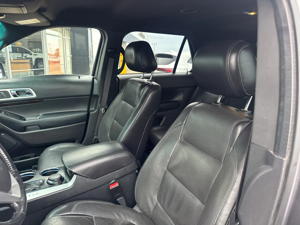 Used 2014 Sterling Gray Metallic Ford Limited image 9