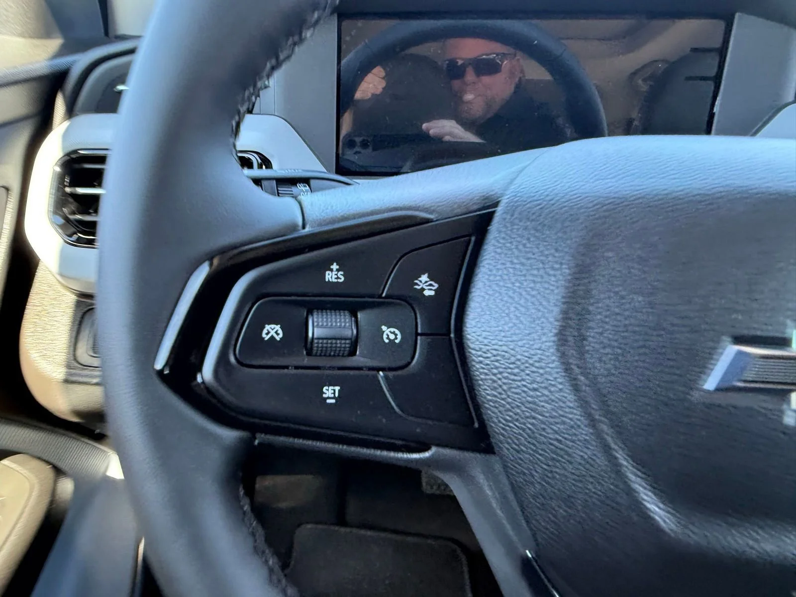 2027 Chevrolet Bolt RS - Photo 18