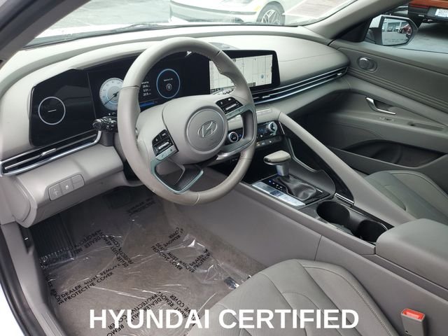 Certified Used 2025 White Hyundai SEL Convenience image 8