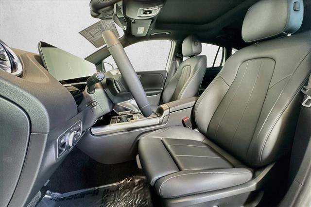 New 2026 Polar White Mercedes-Benz GLA 250 image 48