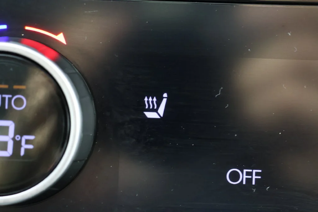 Used 2025 Phantom Black Hyundai SEL image 15