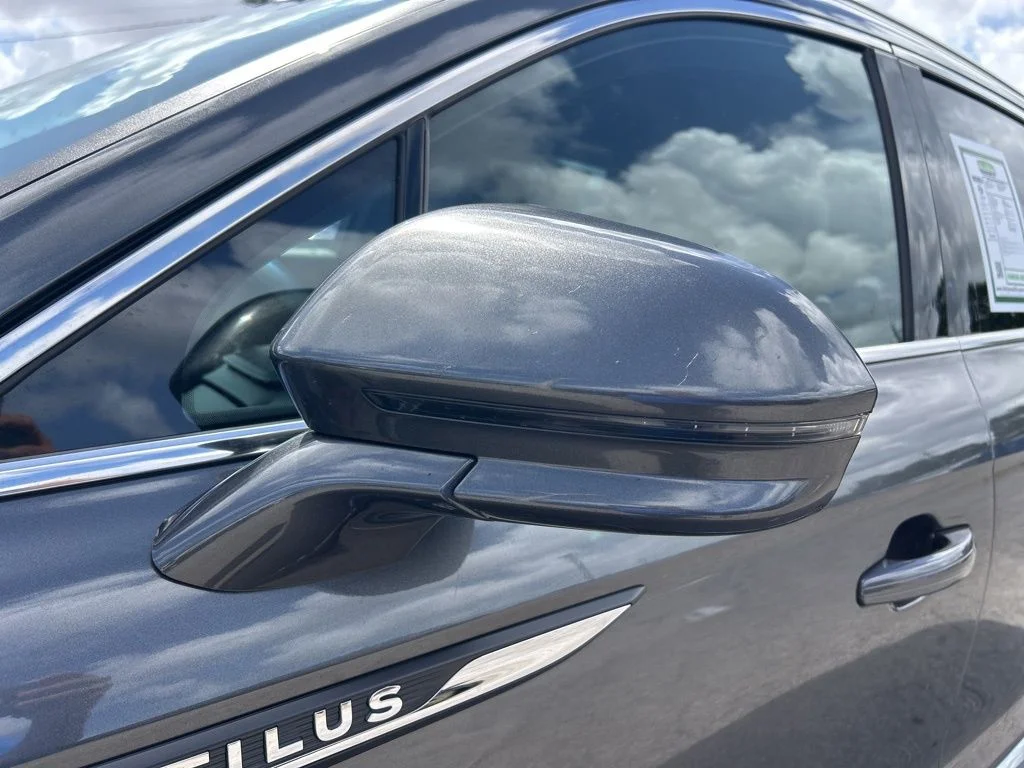 Used 2020 Gray Lincoln Standard image 21