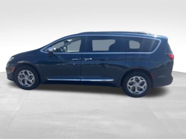 Used 2022 Blue Chrysler Limited image 11