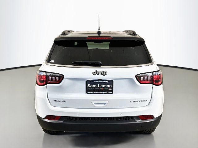 New 2026 Bright White Clear-Coat Exterior Paint Jeep Limited image 6