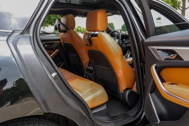 2026 Jaguar F-Pace R-Dynamic S - Photo 43