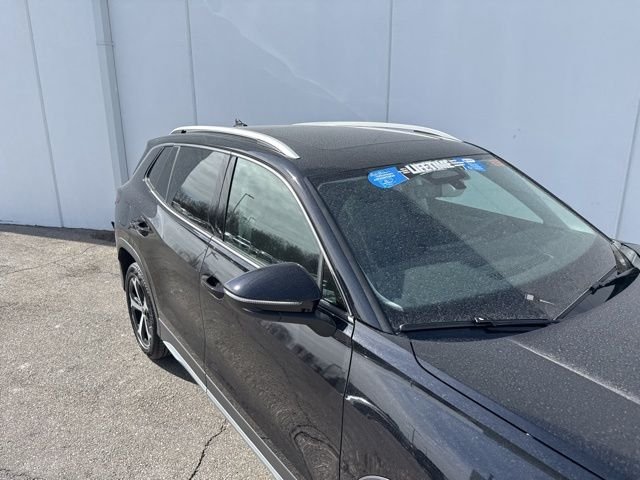 New 2026 Deep Black Volkswagen 2.0T SE image 4