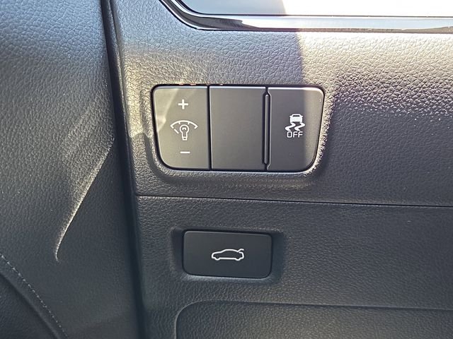 New 2026 Snow White Pearl Kia GT-Line AWD image 9