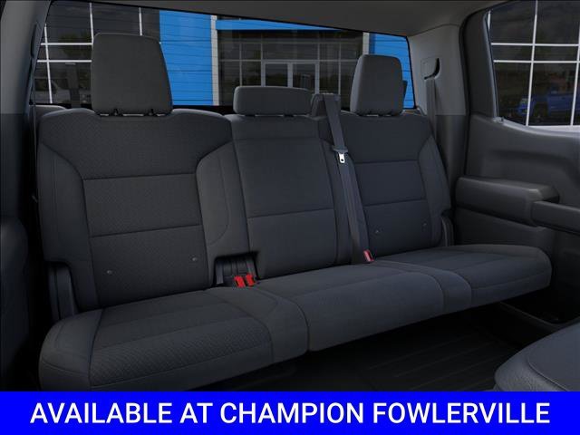 New 2026 Summit White Chevrolet WT image 17