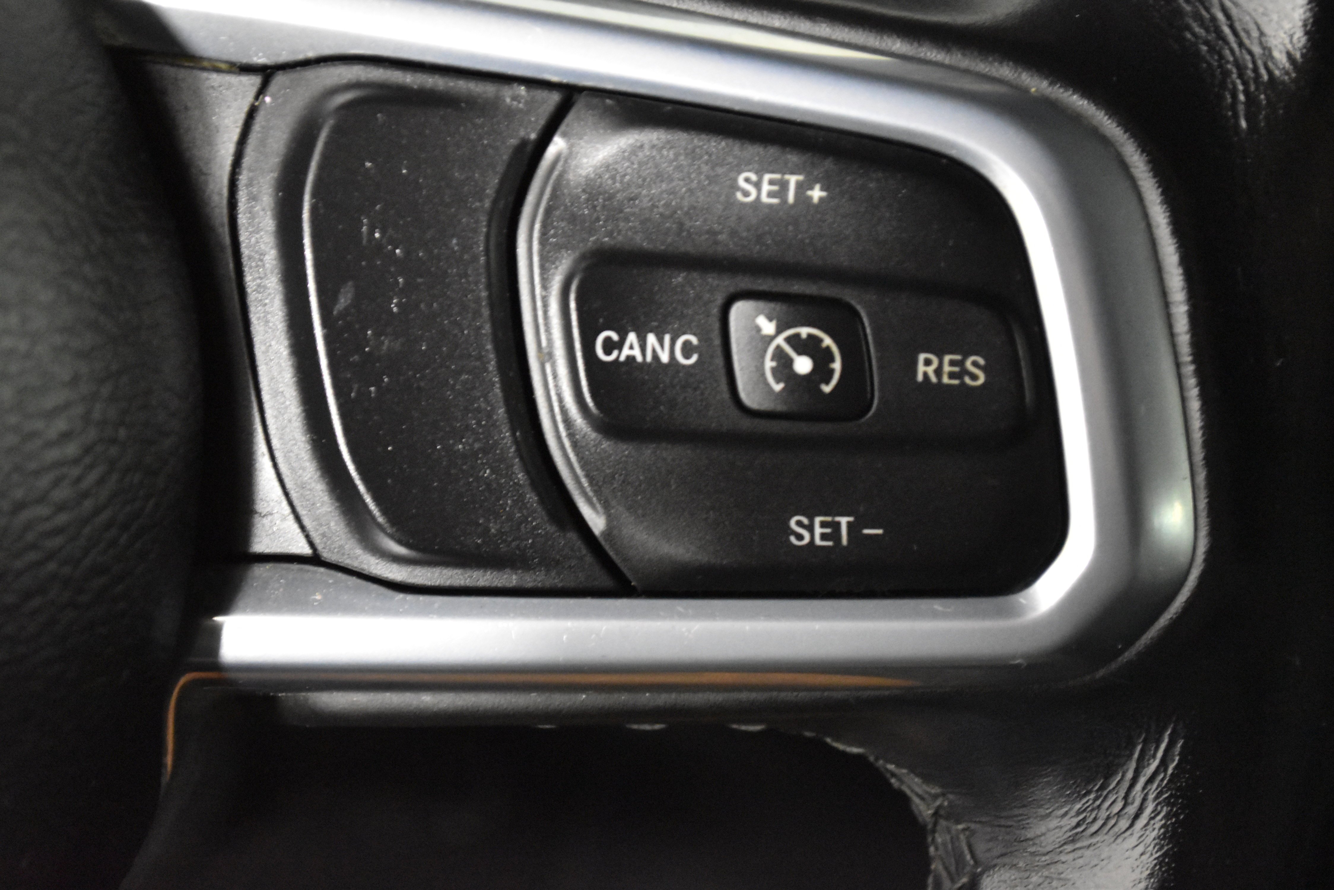 2020 Jeep Wrangler Unlimited Sahara Altitude - Photo 24