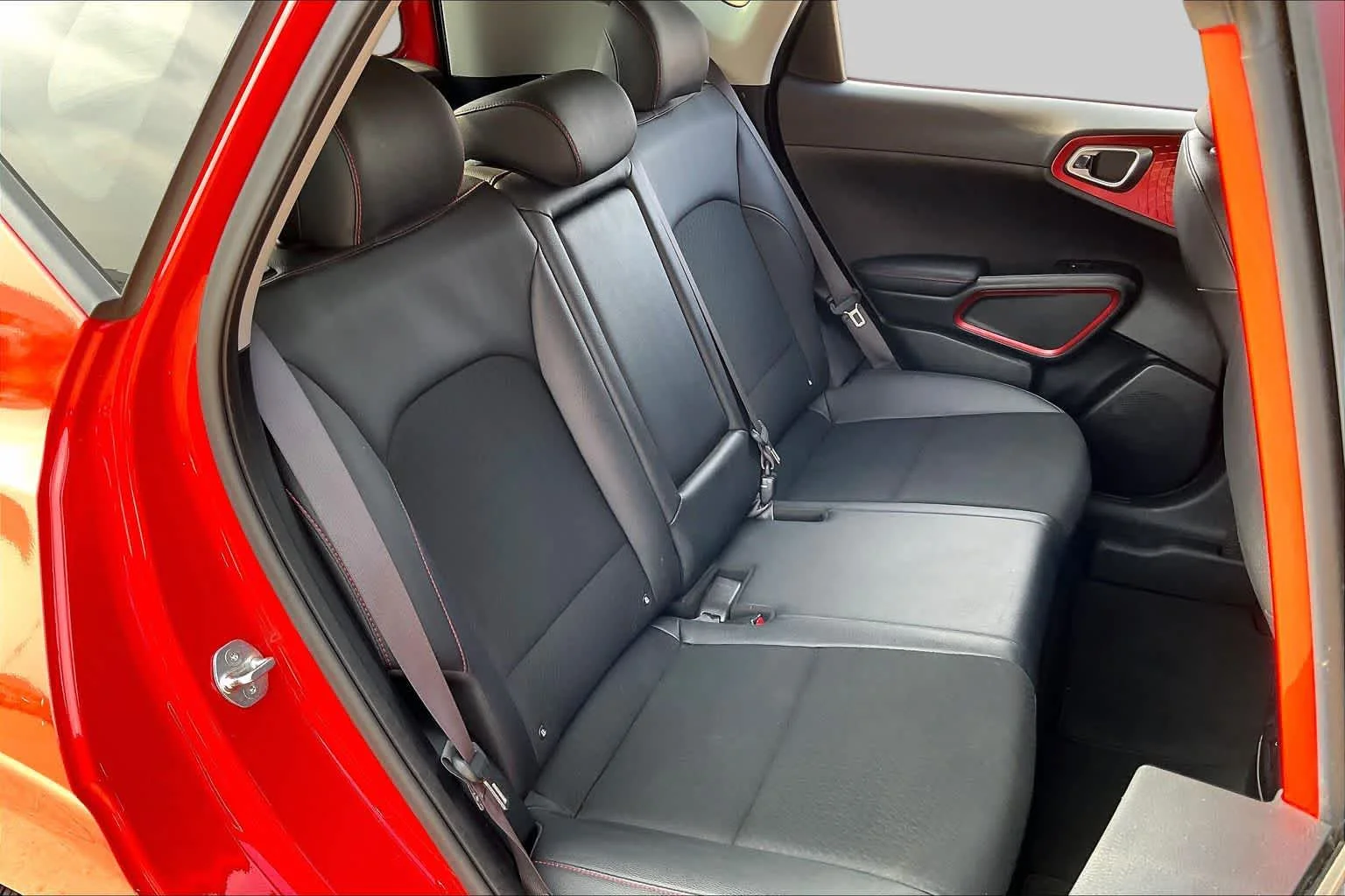 Used 2023 Inferno Red Kia GT-Line image 19