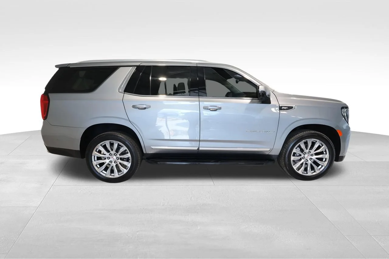 2023 GMC Yukon Denali - Photo 8