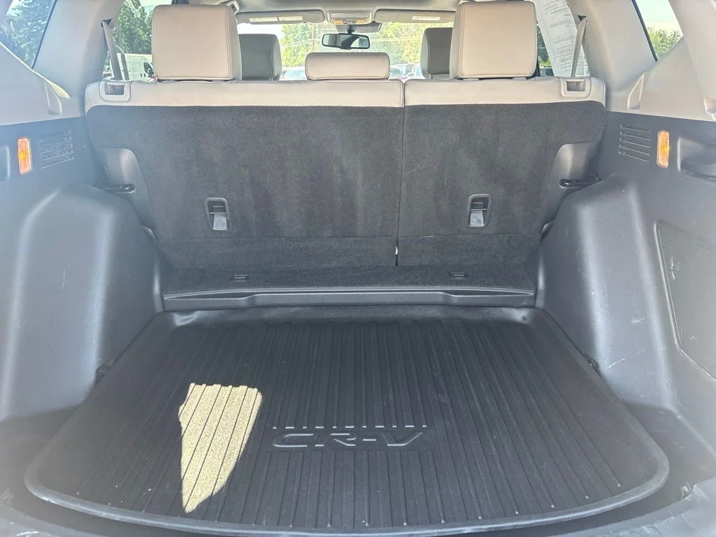 Used 2020 Black Honda Touring image 9