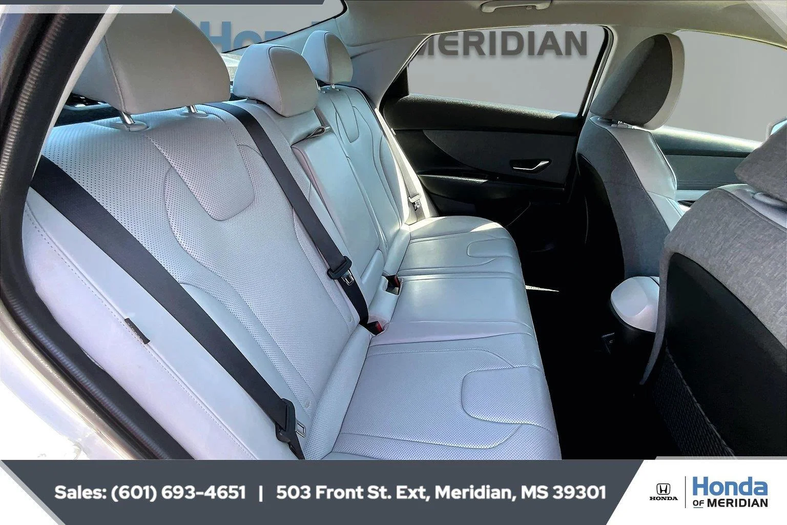 Used 2024 Serenity White Hyundai Limited image 20