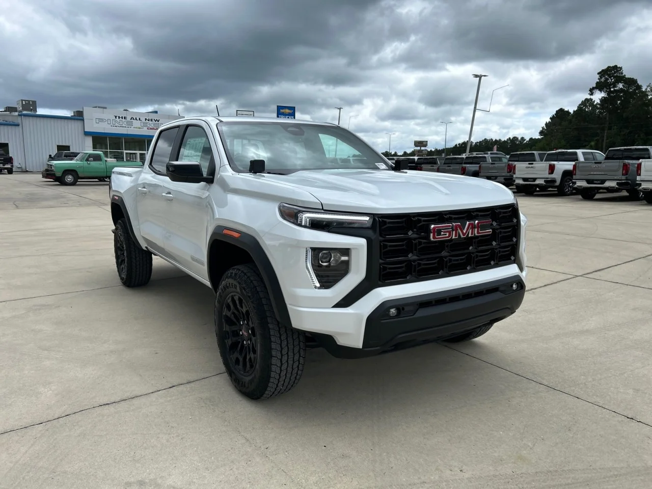 New 2026 Summit White GMC Elevation image 2