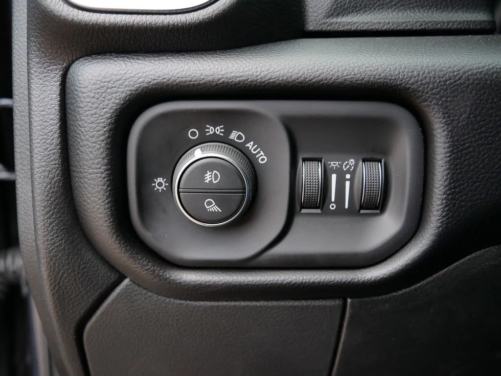 2026 RAM 2500 Laramie - Photo 25