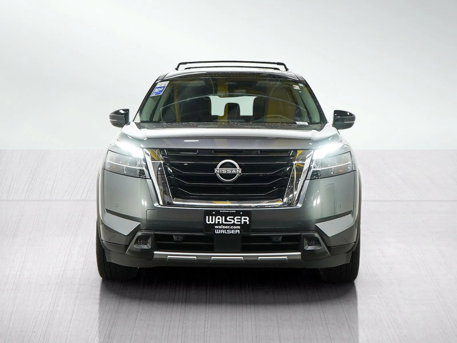 Used 2023 Gun Metallic/Super Black Nissan SL image 8