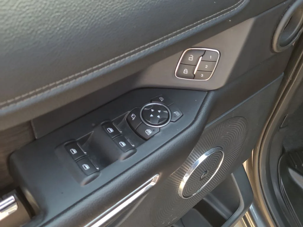 Used 2018 Gray Ford Limited image 23