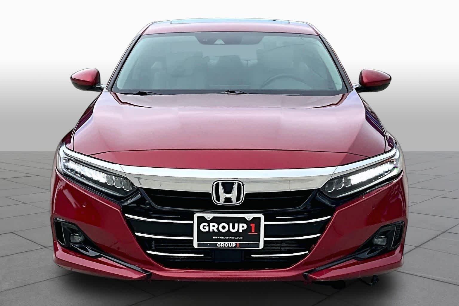 Used 2021 Radiant Red Metallic Honda Touring image 4