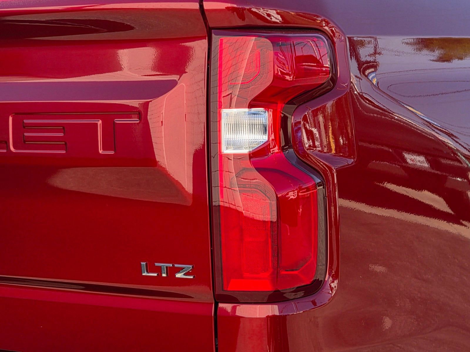 2026 Chevrolet Silverado 1500 LTZ - Photo 12