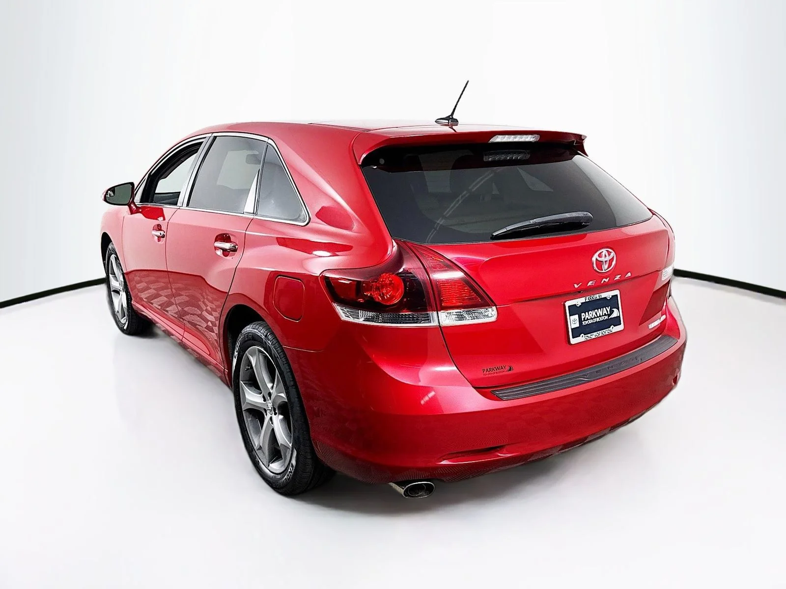 Used 2013 Red Toyota Limited image 5