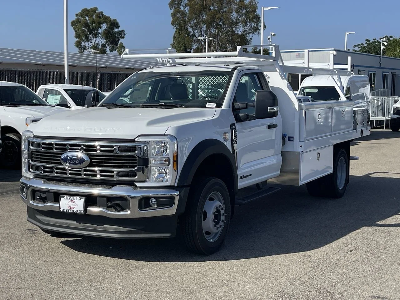 New 2025 Oxford White Ford XL image 3